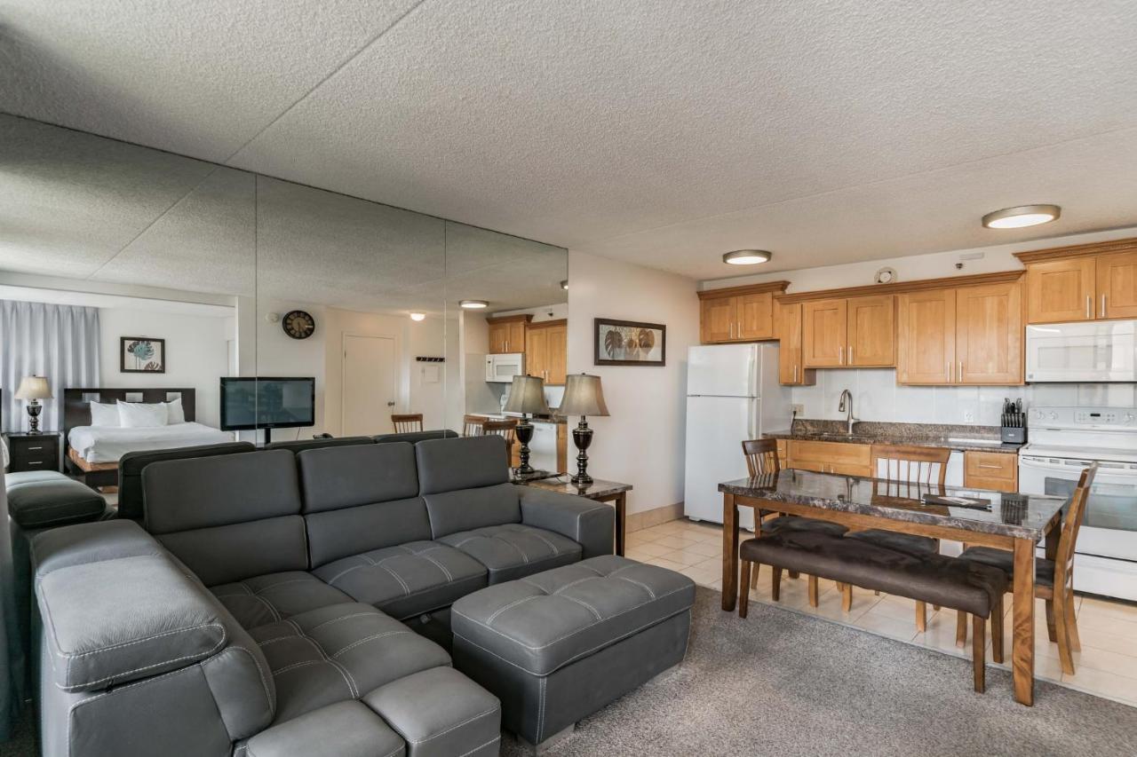 Waikiki Banyan - Views Of Diamond Head & Nearby Beaches! *